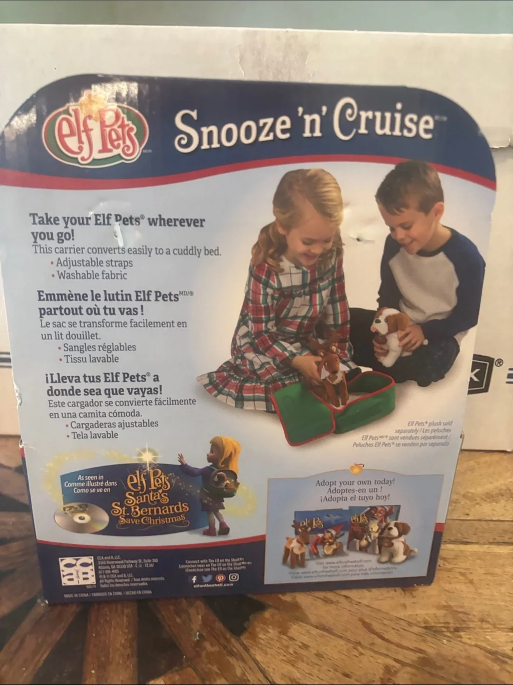 Brand new! Elf Pets Snooze 'n' Cruise Kids Pet Carrier & Cozy Bed